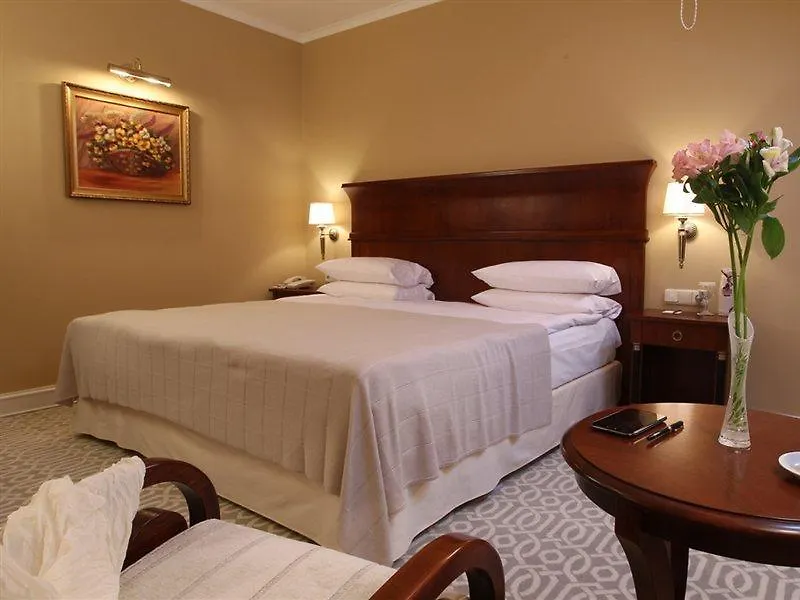 Hotel Leopolis  Leópolis